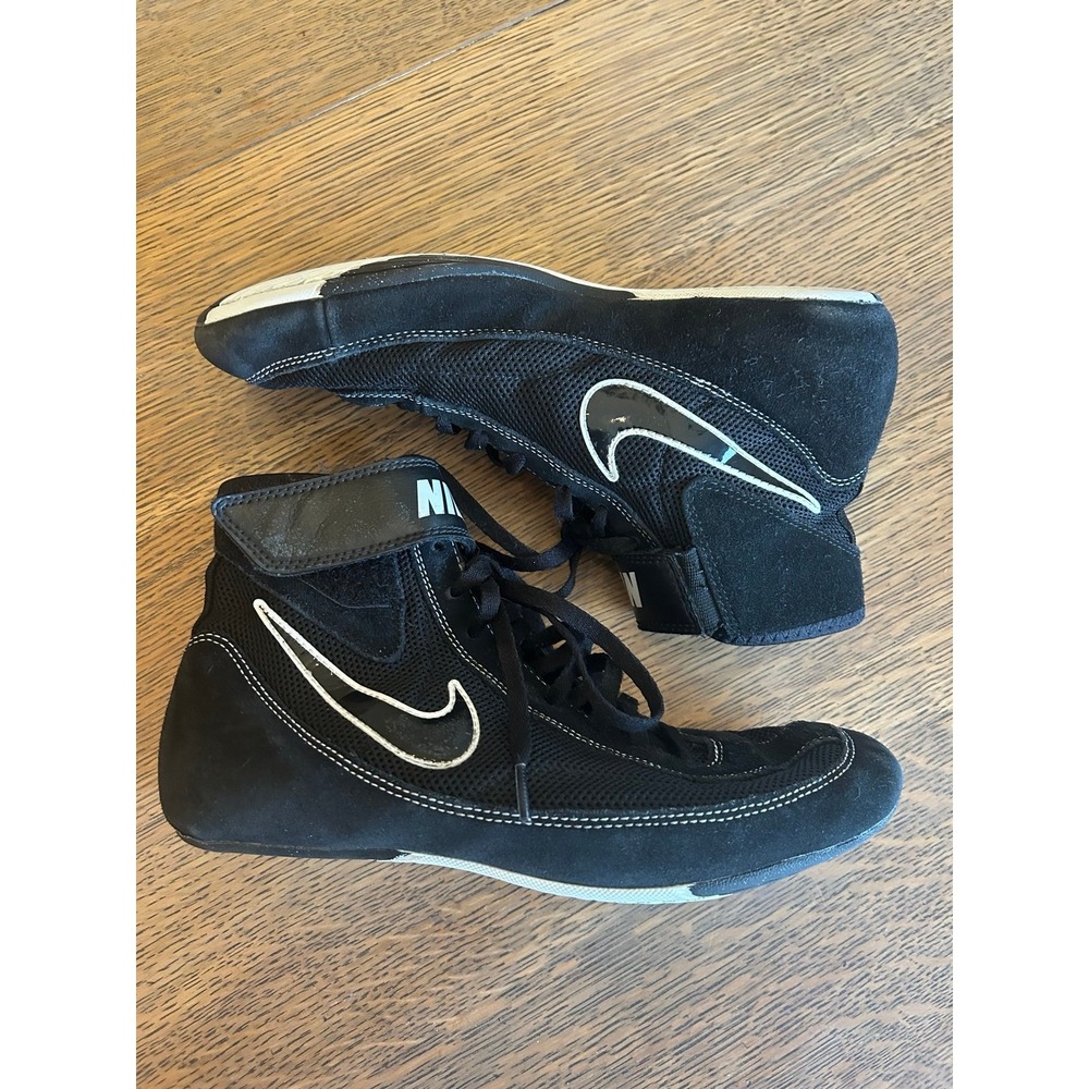 Nike‎ Men's Wrestling Shoes – Size 8.5 – Black